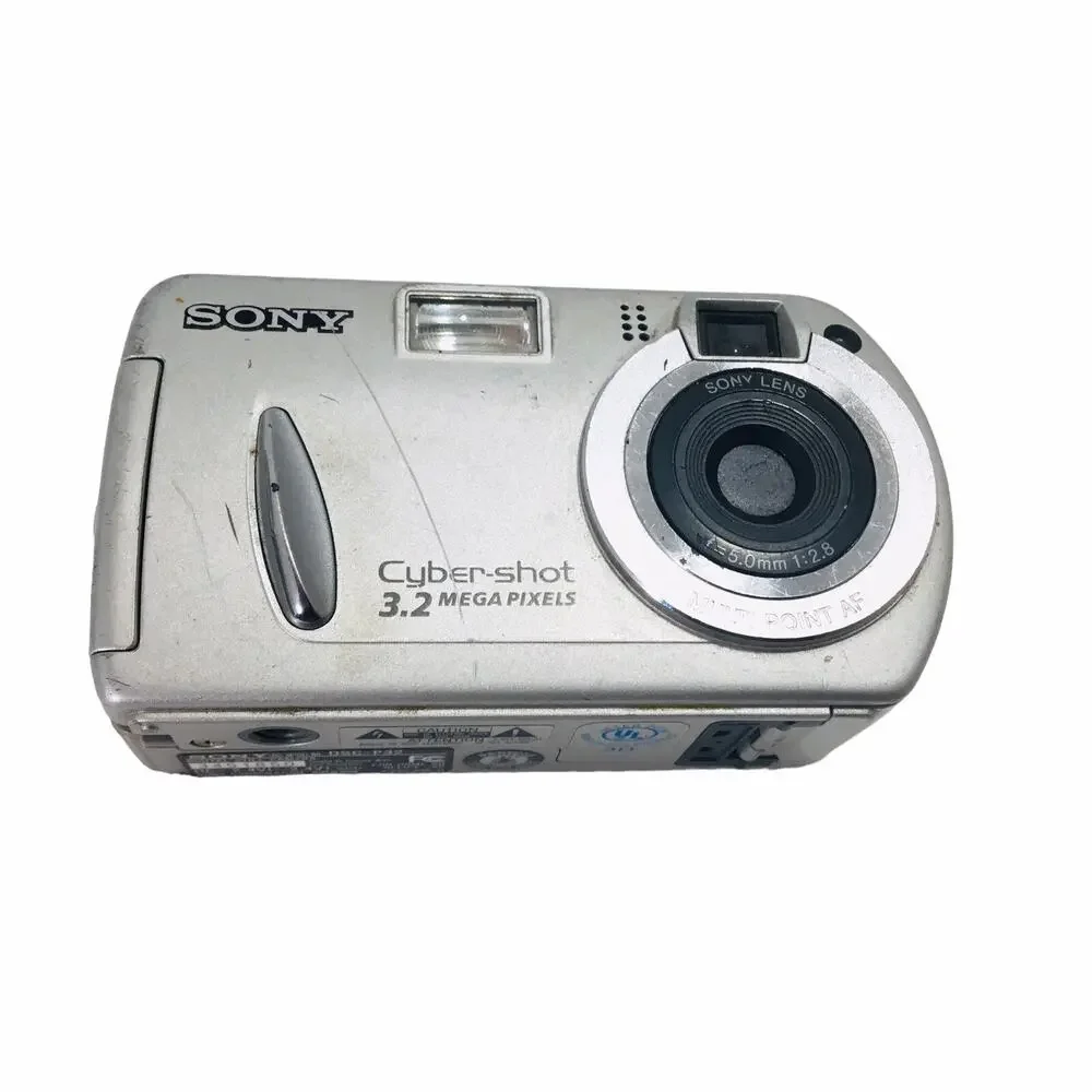 Sony Digital Camera Cybershot 3.2 Mega pixels Working No Charger